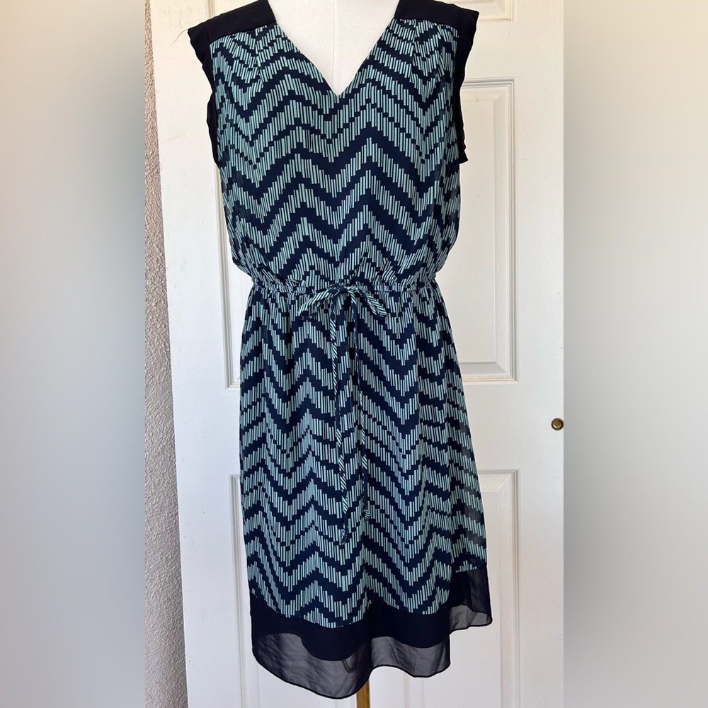 Enfocus Studio Chevron V-Neck Sleeveless‎ Dress Lined Size 14